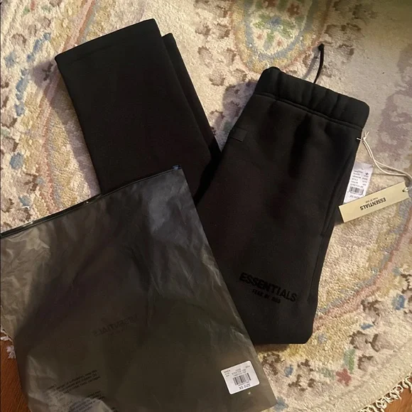 Essentials Black sweatpants size XS